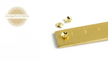 fleurs pour perles 5.5mm en acier 304 doré