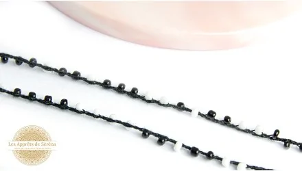 Fil coton perlé de rocailles noir et blanc 2mm